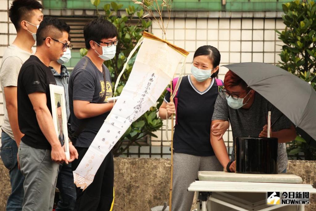 要怎麼說再見／我想回家！招魂儀式照亮回家的路（圖／保庇）