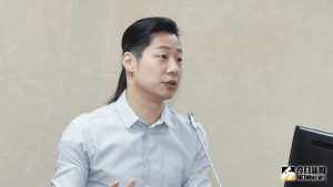 林昶佐1原因閃兵但可派駐？她直言芬蘭自殺率高「不要害他」
