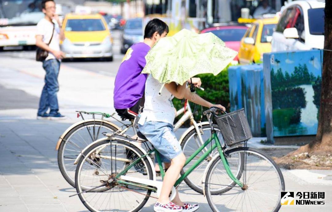 ▲今（ 4 ）日西南風逐漸減弱，中南部雨勢較昨日減緩。（圖／ NOWnews 資料圖片）