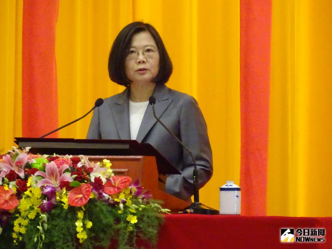 ▲蔡英文總統曾表示，她相信台商過去聽政府喊產業升級、經濟轉型，聽過很多次了，不過，「我們跟過去的政府不一樣」，絕對會做出成績，也有信心讓大家比較。（資料照／NOWnews）