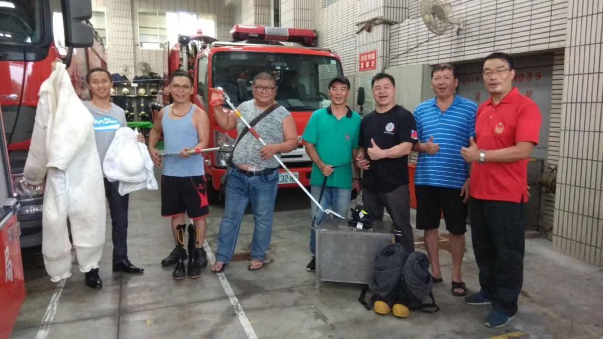 ▲嘉義市消防局自即日起成立捕蜂捉蛇隊編組，時間半年。（圖／嘉義市消防局提供 , 2018.07.01\\)