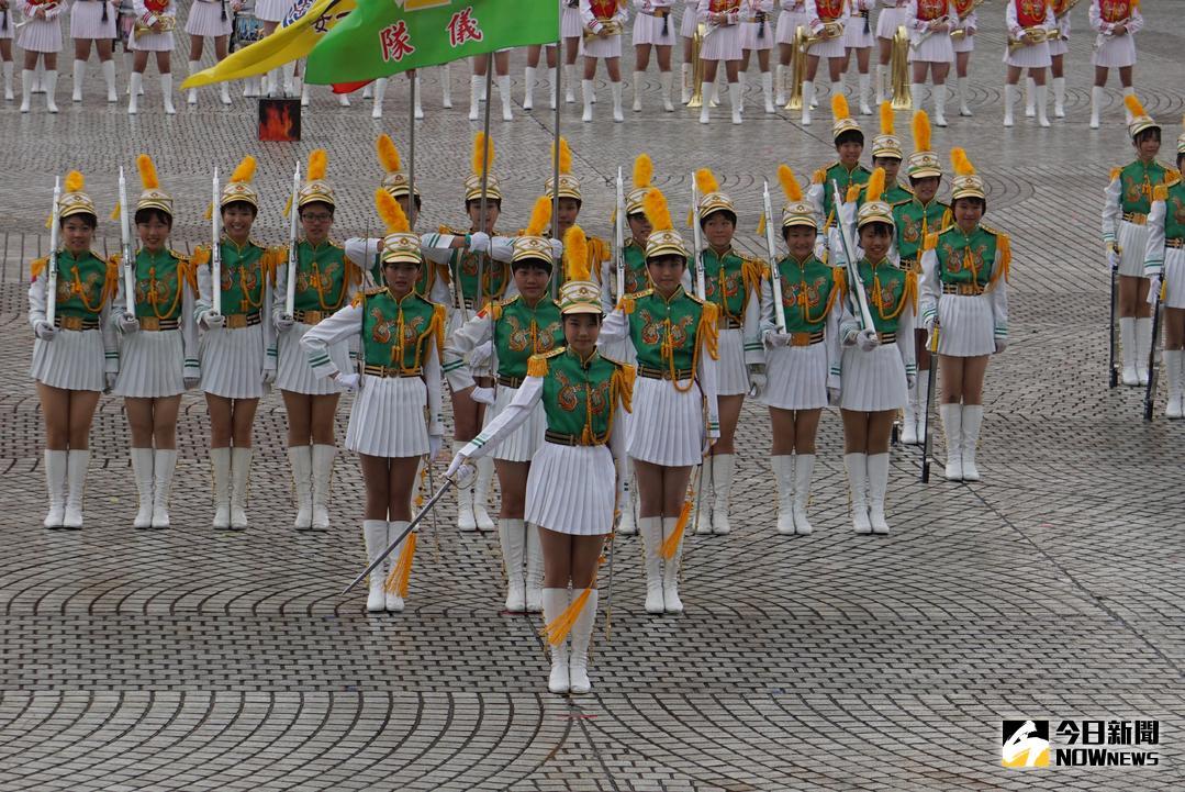 ▲北一女中今年首度參加中等學校儀隊競賽，就獲得第一名與媒體票選最上鏡頭獎。（圖／記者呂烱昌攝 , 2018.7.7\\)