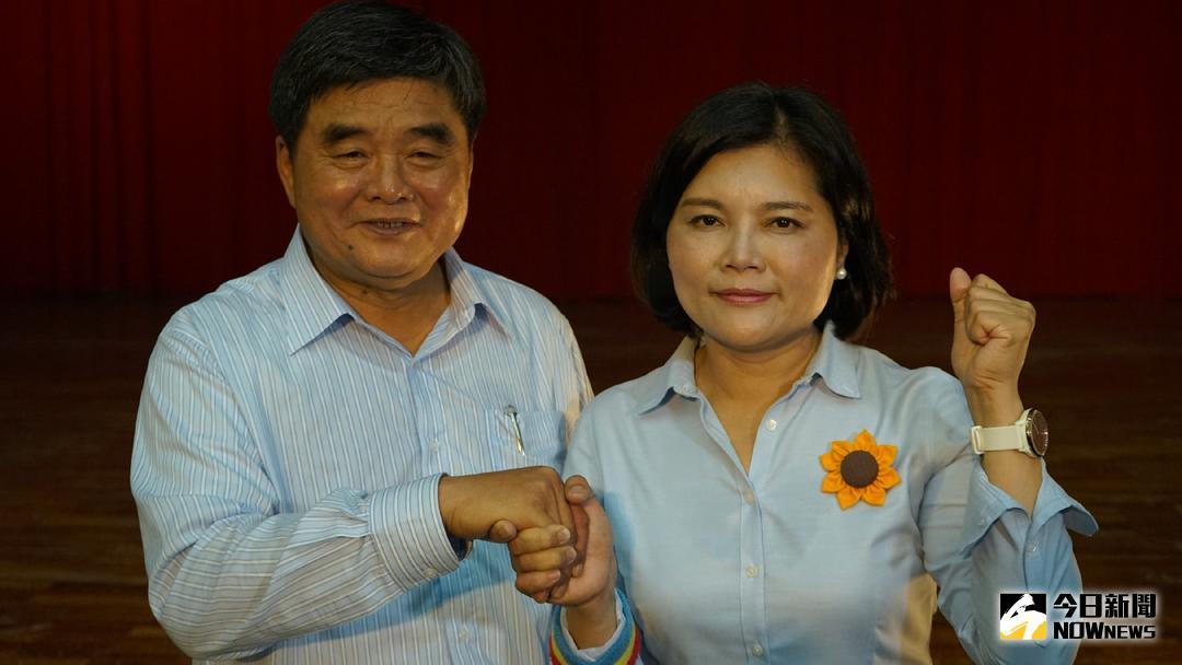 ▲雲林縣長張麗善哥哥張榮味（左）施打AZ疫苗惹爭議，雲林地檢署昨天立案偵辦，並發函向衛生福利部疾病管制署及雲林縣衛生局調取相關資料查明釐清中。（圖／記者蘇榮泉攝，2018.07.09）