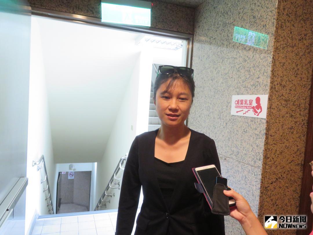 ▲新任行政院發言人谷辣斯．尤達卡\\( Kolas Yotaka \\)酒駕遭判刑消息傳出，警大前教授葉毓蘭在臉書列出 4 點不想追殺谷辣斯的原因，文章開頭寫著「我連她的名字都忘了怎麼念：古拉斯還是酷斯拉？」引起網友不滿，認為葉毓蘭拿原住民傳統姓名來開玩笑，圖為谷辣斯。（圖／邱明玉攝 , 2018.7.10）