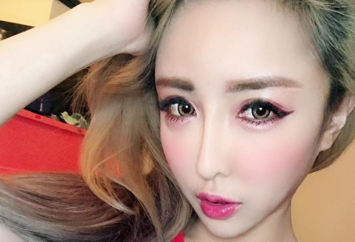 ▲網紅雪碧外貌美豔。（圖／翻攝雪碧臉書，2018.07.18）