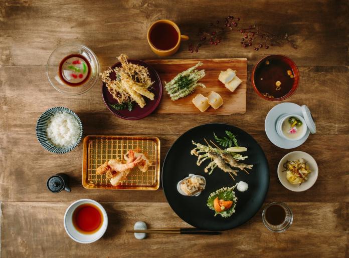 海膽、鮑魚都入菜　正統日式「天麩羅」這樣吃

