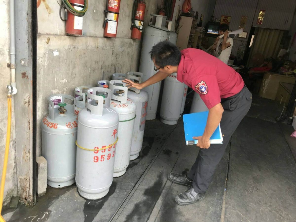 ▲宜蘭縣消防局表示，TPA瑕疵瓦斯鋼瓶回收率已達85%。（圖／宜蘭縣消防局提供 , 2018.07.18\\)