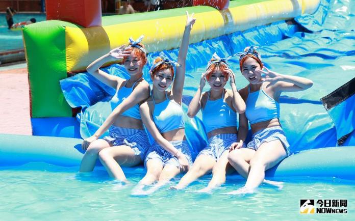 ▲大馬女團AMOi-AMOi在台北舉辦泳池趴，穿上清涼泳裝。（圖／記者葉政勳攝 , 2018.07.19）