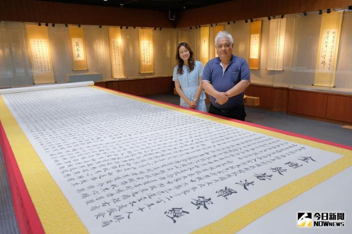 費時四年完成全國最大絹布書法　林森輝碑刻書畫展出
