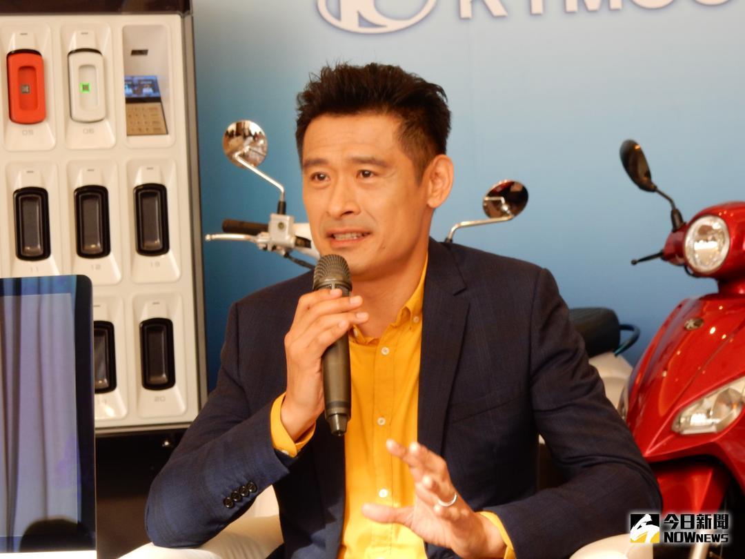 ▲光陽董事長柯勝峯表示，做為機車業者會努力建構電動車生態系統，讓買電動車不再只是妥協，並指出公司深耕台灣多年也遇過類似的轉型期，為此早已提前計畫與因應。（圖／記者許家禎攝 , 2018.7.20）