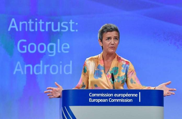 ▲ Google 因強制 Android 手機製造商於出廠前安裝 Google Search 與 Google Chrome，遭歐盟競爭委員會重罰近 1500 億台幣。 圖為歐盟競爭委員會執委Margrethe Vestager。（圖／翻攝 維基）