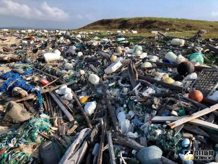 姑婆嶼海漂垃圾佔據海岸線　網民雇船發起自主淨灘活動
