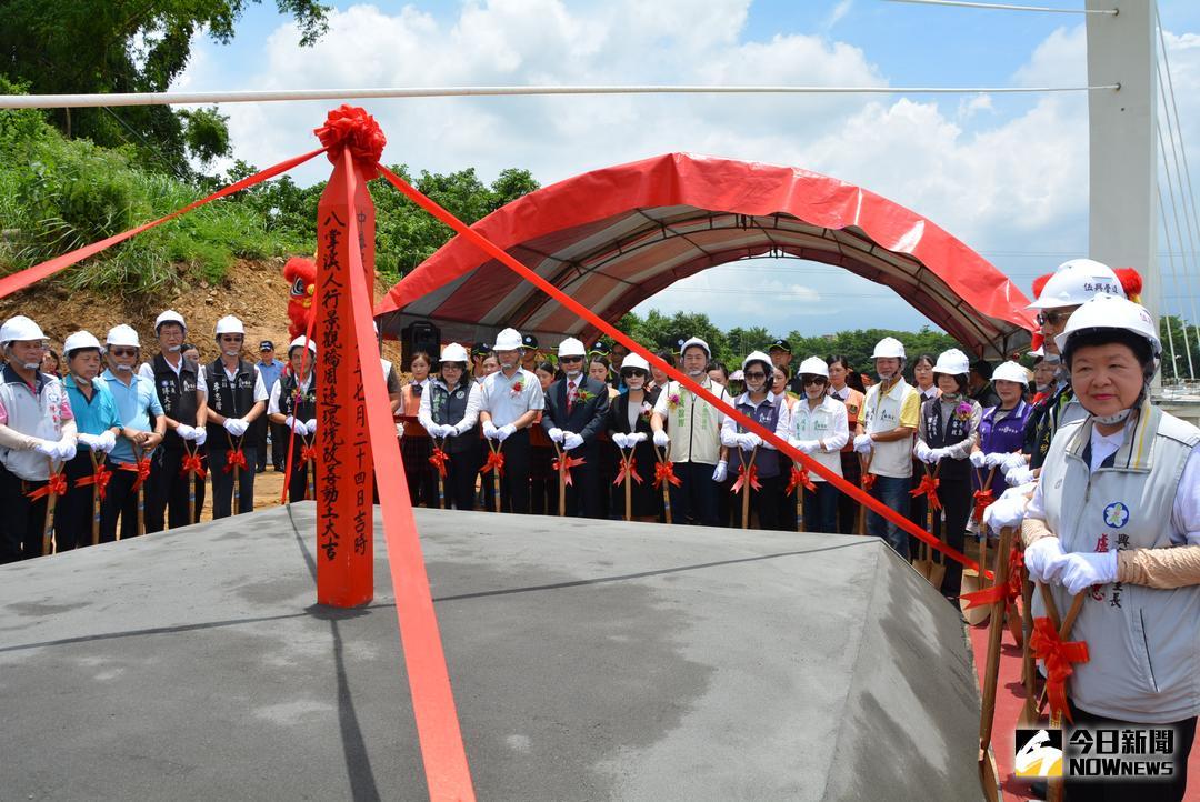▲嘉義市八掌溪人行景觀橋周邊環境改善工程舉行動土祈福典禮。（圖／記者郭政隆攝影2018.7.24）