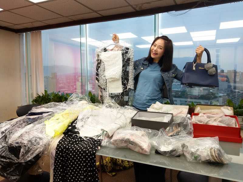 ▲林嘉俐自備戲服，相當敬業。（圖／艾迪昇提供，2018.07.25）