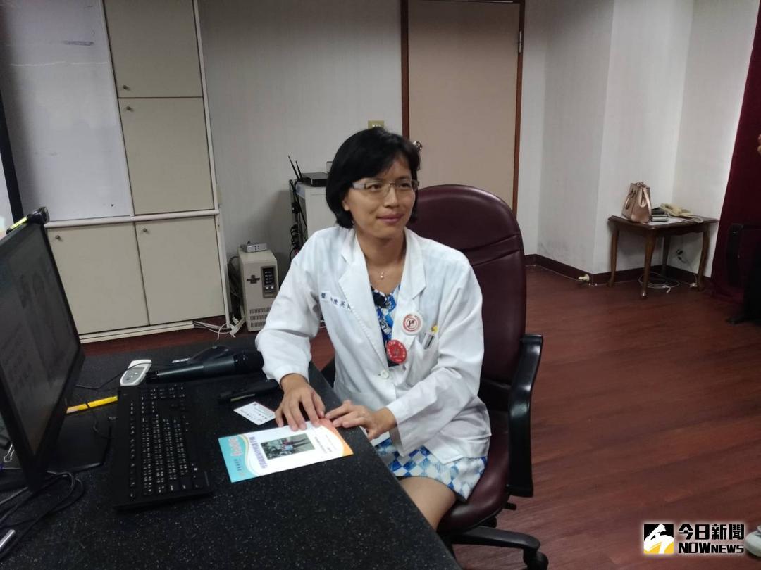 ▲主治醫師陳英貞表示，骨質疏鬆症的發展常無聲無息而不自知。（圖／記者黃文博攝，2018.07.26）