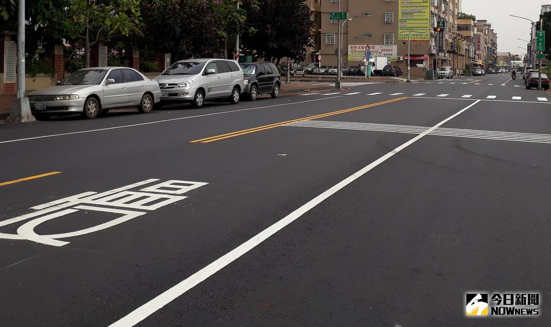 ▲台灣自來水公司第7區管理處汰換小港區華山路管線，使該地區的供水品質大幅提升，深獲當地居民好評。(圖／記者黃守作攝，2018.07.30)