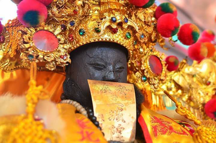 分屍案的迷思／恐龍法官讓路！不解冤案就讓神明來（圖／保庇）