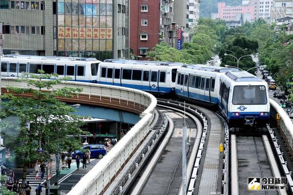 台灣之光！他怨「外國地鐵臭又髒」　網狂讚台北捷運
