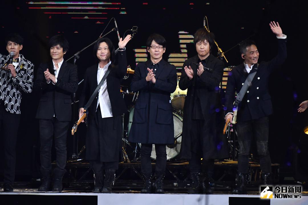 ▲五月天在 2018 hito 流行音樂獎頒獎典禮中壓軸演出。（圖／攝影中心，2018.6.3）
