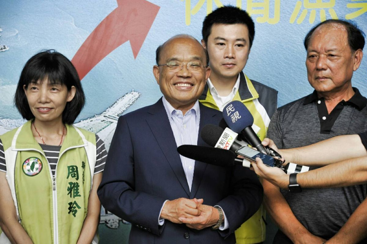 ▲針對能源議題爭議，民進黨新北市長參選人蘇貞昌今（ 6 ）日再批新北市政府爭功諉過，「凡是我做的就變成他的，凡是要嫁禍在我身上的，包括深澳電廠是環保署依據法令進行的程序，就弄到我身上」。（圖／蘇貞昌辦公室提供）