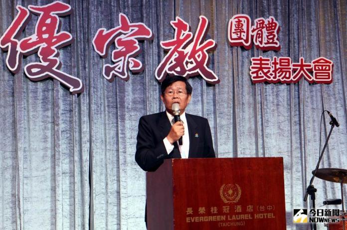 ▲高市副市長楊明州主持106年度宗教團體捐資表揚大會。（圖／高市民政局提供）