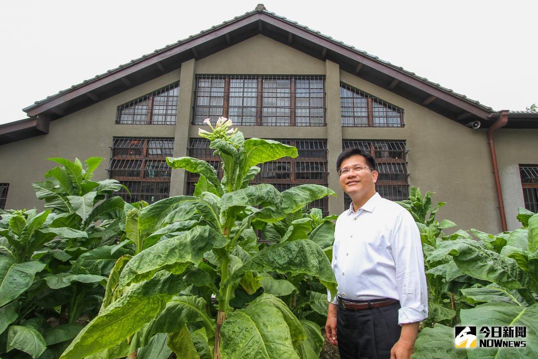 ▲太平買菸場歷史文化，市長林佳龍臉書直播介紹活化修復後樣貌（圖／柳榮俊翻攝 , 2018.8.3\\)