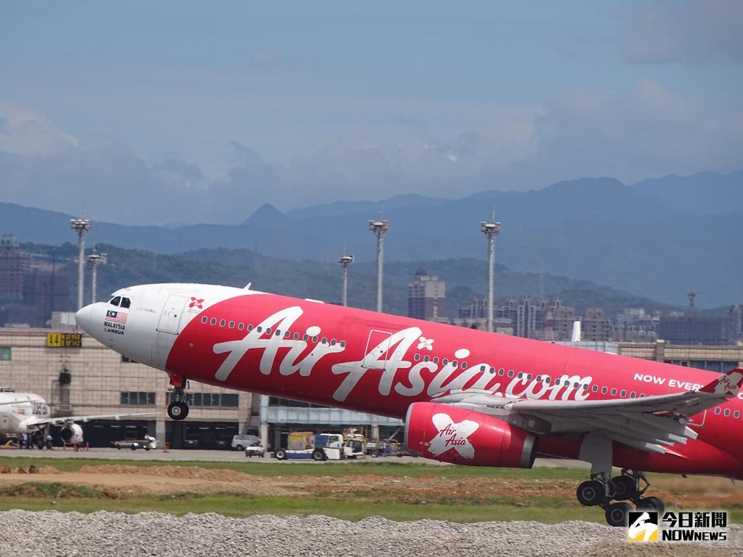 ▲中國大陸逼迫44家外國航空公司修改網站上的台灣名稱後，馬來西亞亞洲航空遭大陸網民點名，仍在其官網部分欄位將台灣列為國家。（圖／記者呂烱昌攝 ）