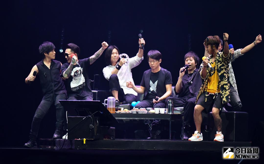 ▲五月天出席犀利趴主場super stage表演。（圖／記者葉政勳攝 , 2018.08.04）