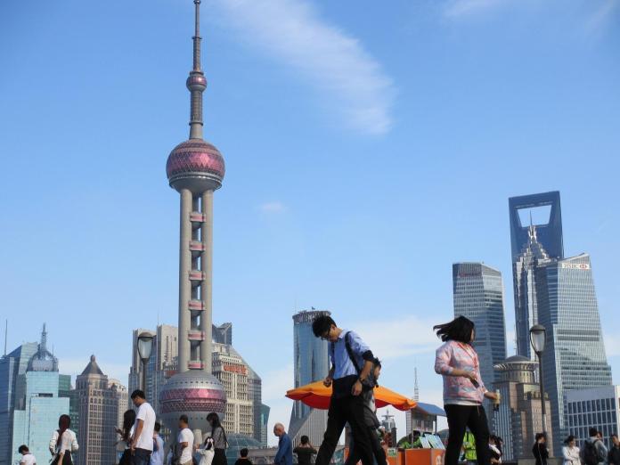 ▲中國大陸國務院宣布取消包含「台港澳人員在內地就業許可」，未來台灣人到大陸工作不必再辦理手續繁複的就業證。（示意圖／pixabay）
