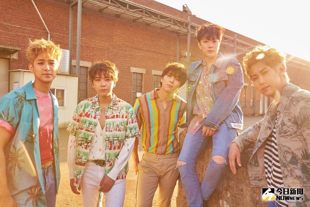 ▲FTisland隊長崔鍾訓（中）3年前曾酒駕。（資料圖／華納）