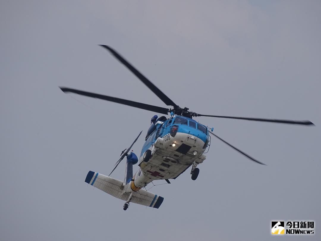 ▲2018年8月7日，空軍嘉義基地進行基地開放預校，S-70C救護直升機性能展示。（圖／記者呂烱昌攝 , 2018.8.7)
