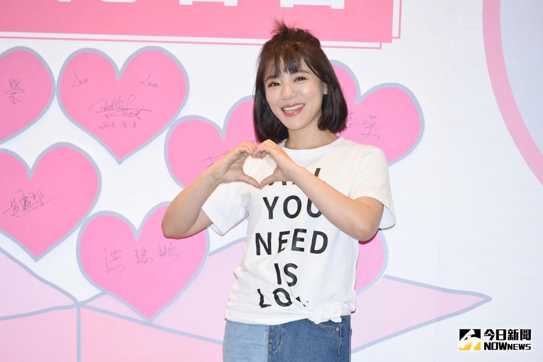 ▲丁噹今日出席公益活動，並擔任「打包愛心 衣起助老」記者會慈善大使。（圖／記者林柏年攝 , 2018.08.08）