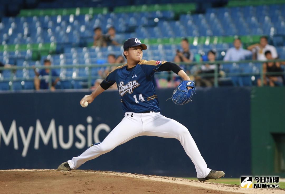 ▲Lamigo桃猿投手蘇俊羽。（圖／記者葉政勳攝 , 2018.08.09）