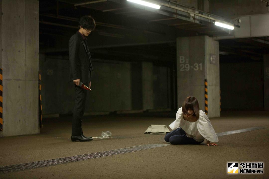 ▲松坂桃李（左）的殺手扮相也令人眼睛為之一亮。（圖／天馬行空 , 2018.8.11）