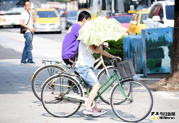 ▲台灣各地晴朗炎熱，台北市中午高溫已達 36 度。（圖／NOWnews資料圖片）