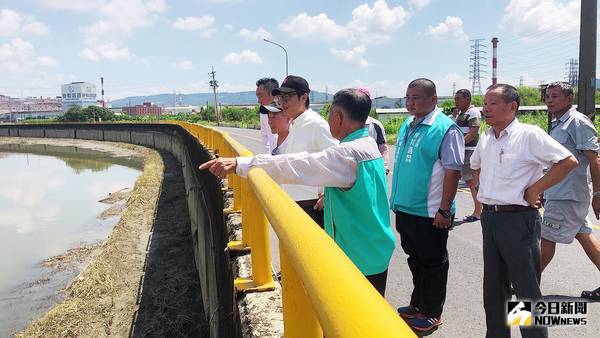 陳其邁關心雨後重建　爭取泡水汽機車及放寬淹水補助門檻
