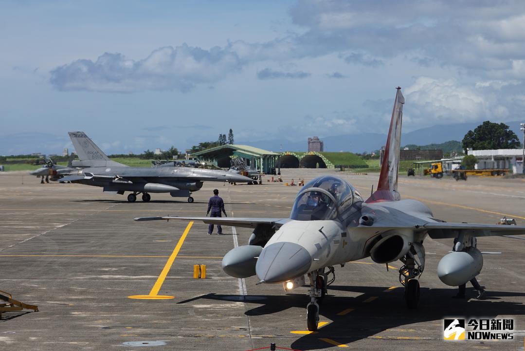 ▲由於航空公司薪水較軍方高，因此各國軍方都面臨航空公司高薪挖角飛行員難題。（圖／記者呂炯昌攝 ）