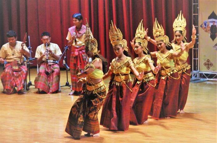 ▲泰國皇家東北理工大學帶來精彩的傳統舞蹈表演活動。（圖／記者陳宗傑攝,2018.09.05）