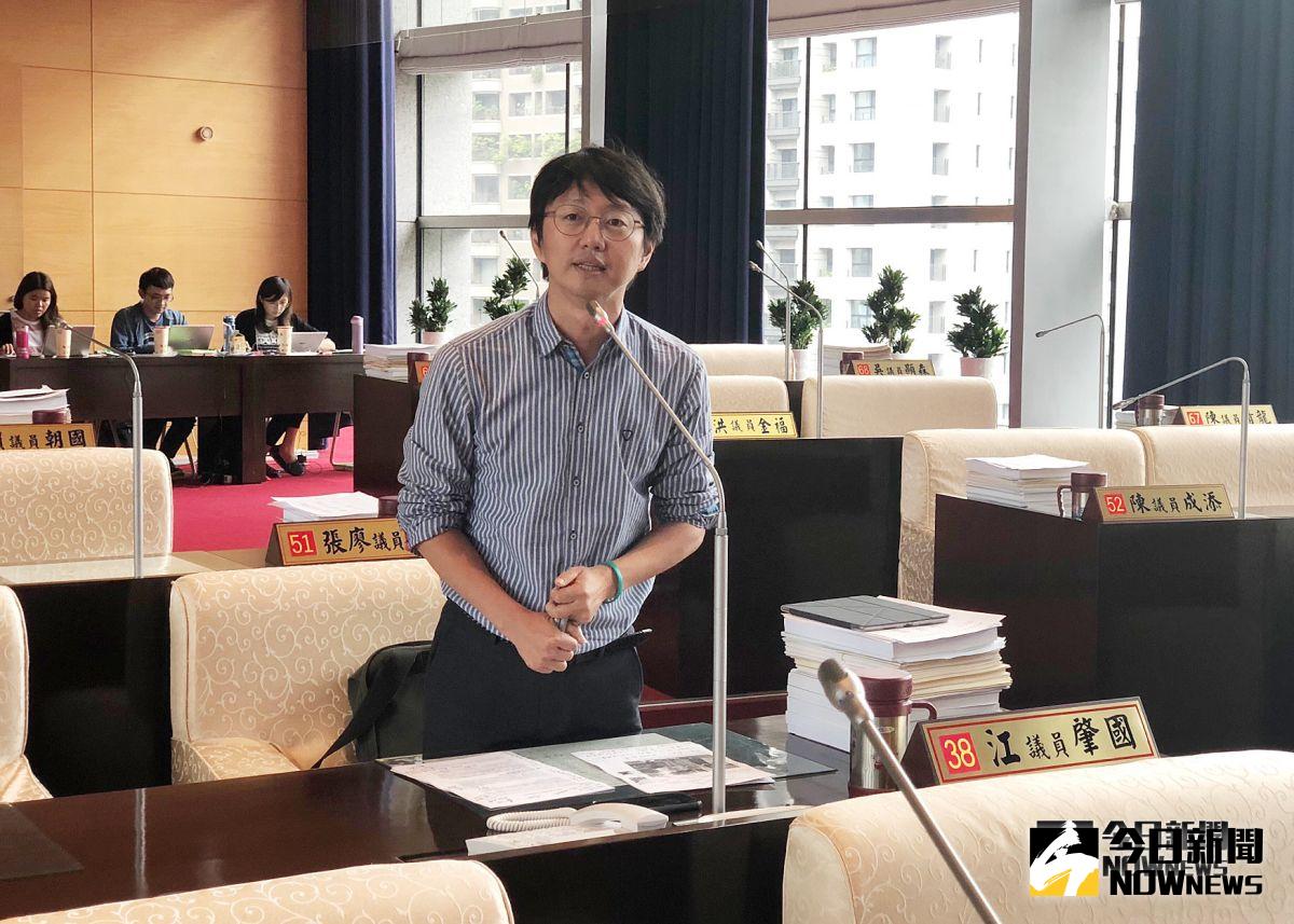 議員江肇國針對中台灣影視基地如何持續獲利並永續經營質詢(圖／記者柳榮俊攝2018.9.6)