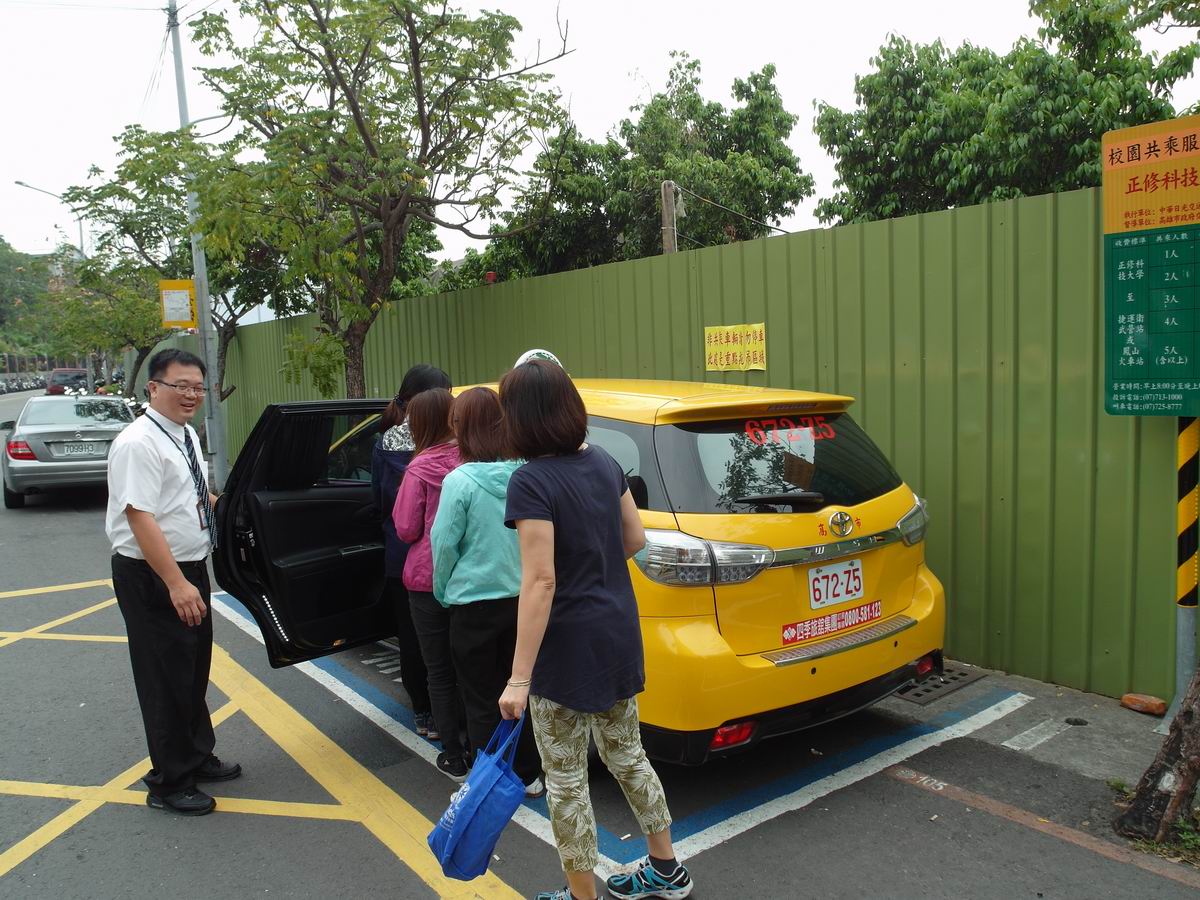 ▲高市府推動共乘計程車校園服務，廣受學生好評。（圖／記者許高祥攝）