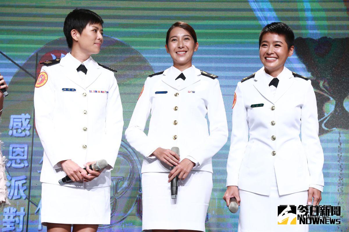 ▲左起劉香慈、楊晴以及小嫻女兵裝扮超正。（圖／記者葉政勳攝，2018.9.7）