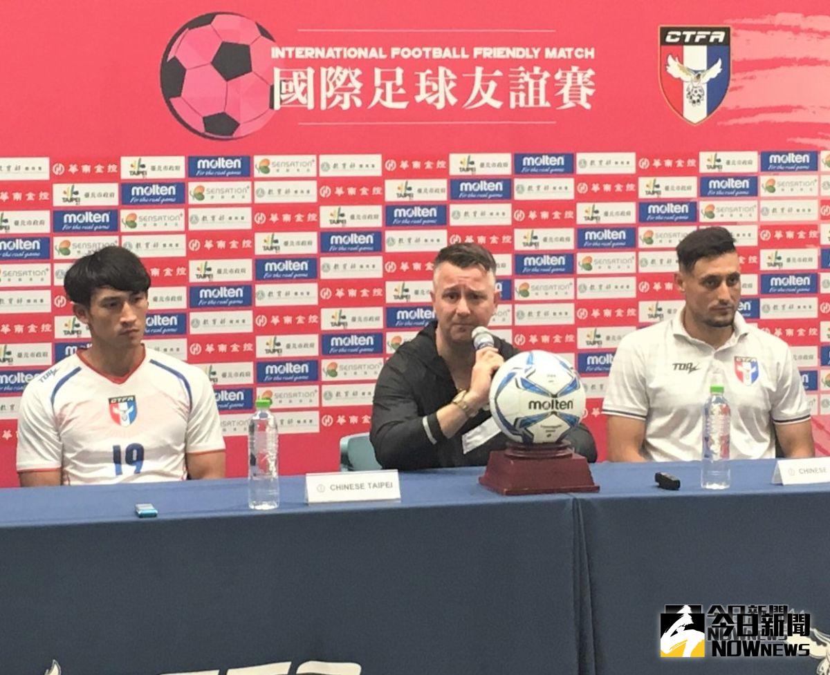 ▲中華男足總教練Gary White（中）因合約到期將離隊。（圖／記者鍾東穎攝,2018.09.7）