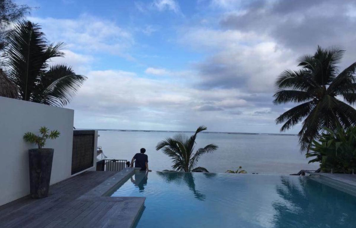 ▲楊偉中的母親曾縵雲在臉書 PO 出兒子的孤獨背影照，讓人看了十分心酸。（圖／翻攝自曾縵雲臉書）