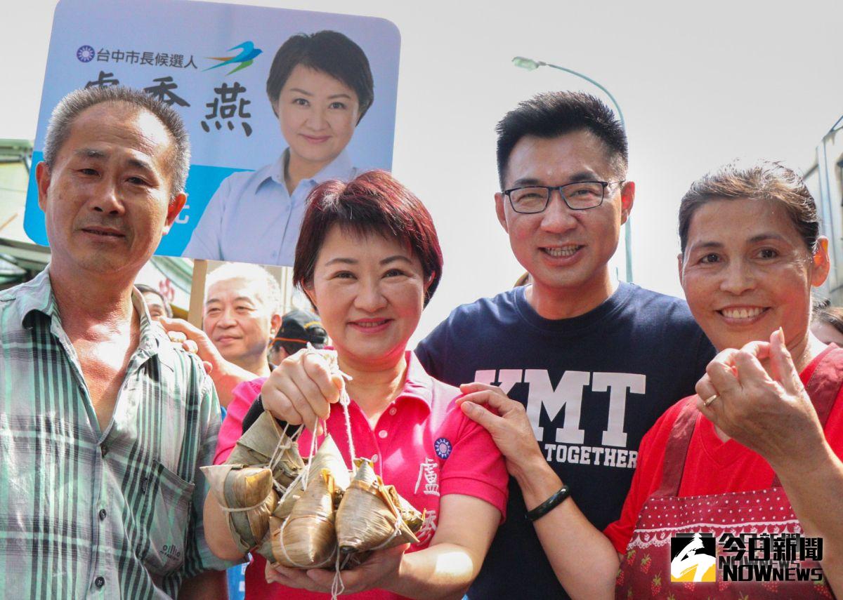 ▲國民黨台中市長候選人盧秀燕前往北區東興市場掃街拜票(圖／柳榮俊攝2018.9.9)