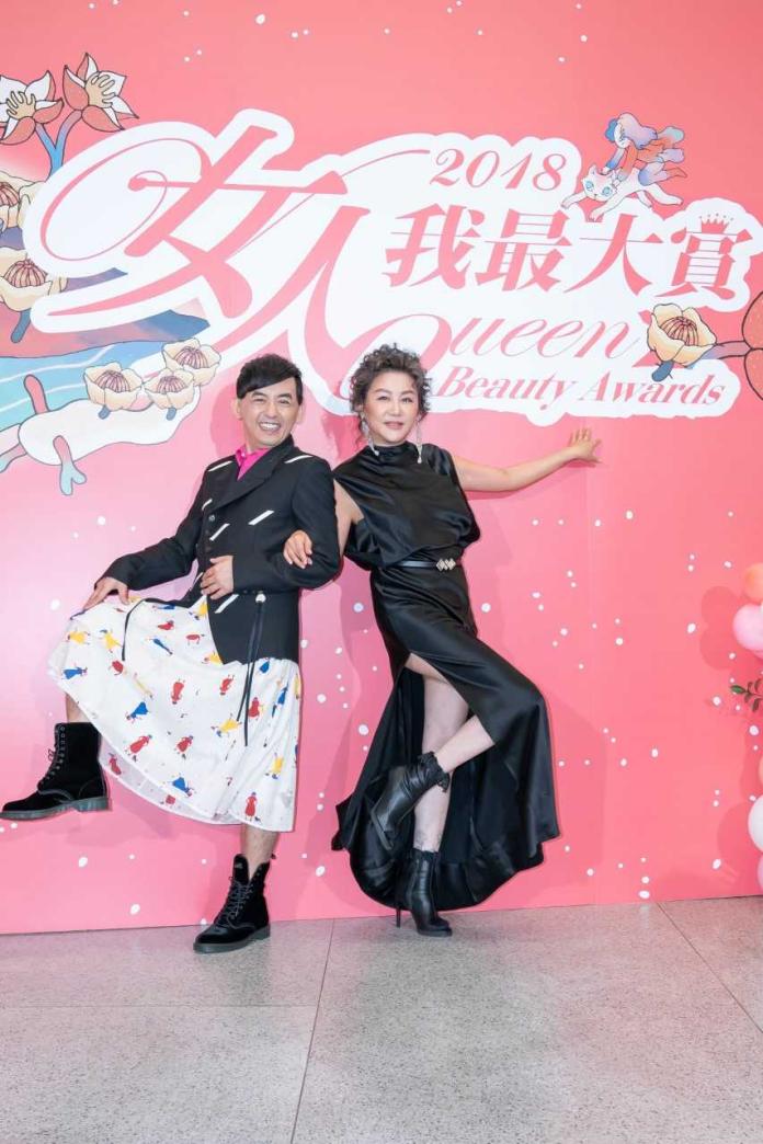 黃子佼（左）、藍心湄出席「2018女人我最大賞」。（圖／TVBS提供）