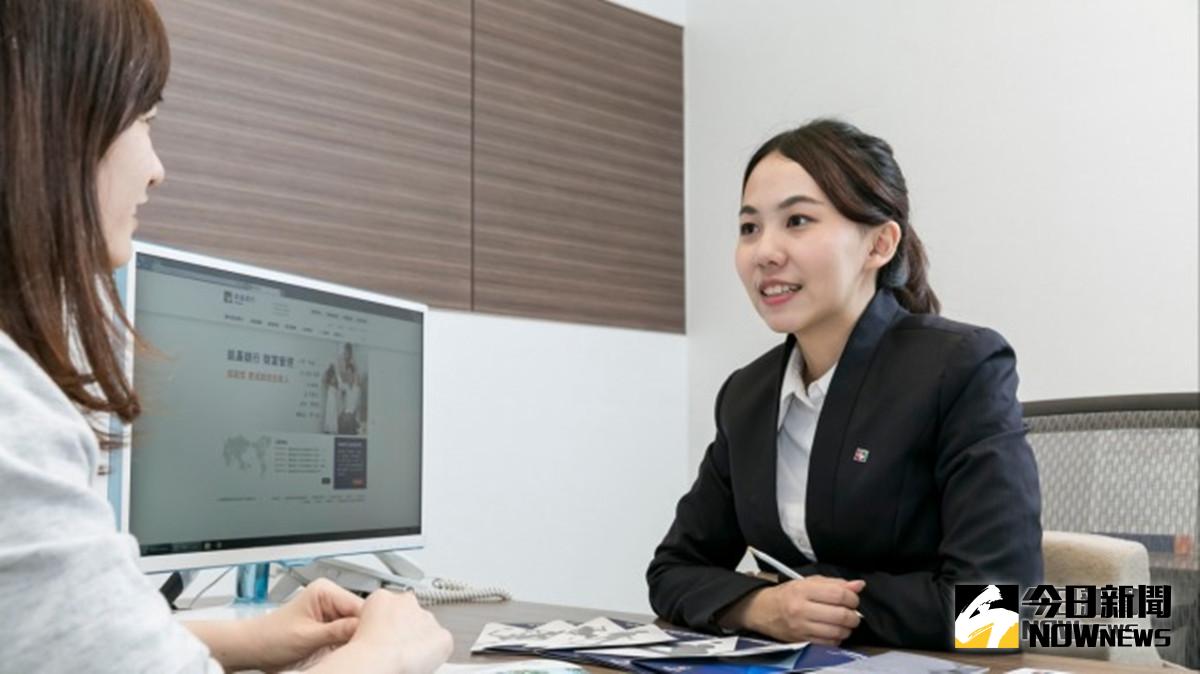 ▲國內15家上市櫃金控合計8月稅後純益近260億元，較7月幾近砍半（圖／NOWnews 資料照片）