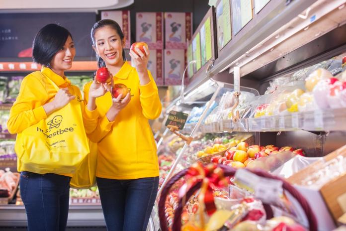 ▲Honestbee誠實蜜蜂2016年進入台灣市場，初期主打線上生鮮代購服務，提供家用品及生鮮食品的快速代購服務。（圖／Honestbee提供） 