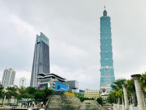 台北商辦「40萬坪」供給潮來了！估價師：房東緊張了、租金策略曝
