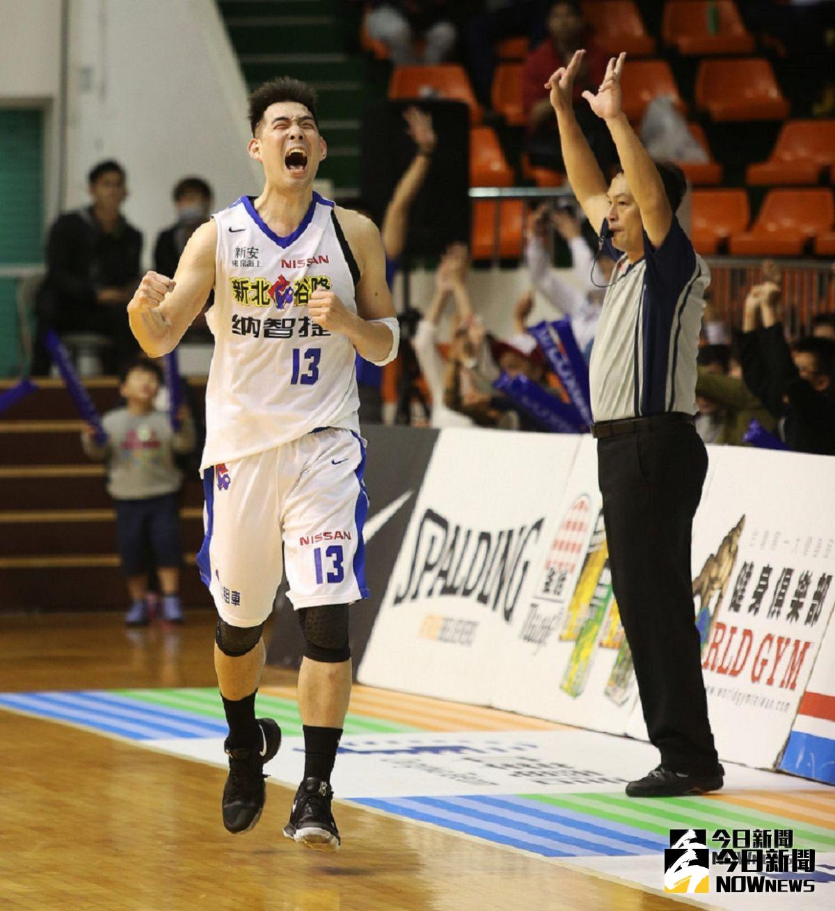 裕隆呂政儒（左）。（圖／籃協提供）