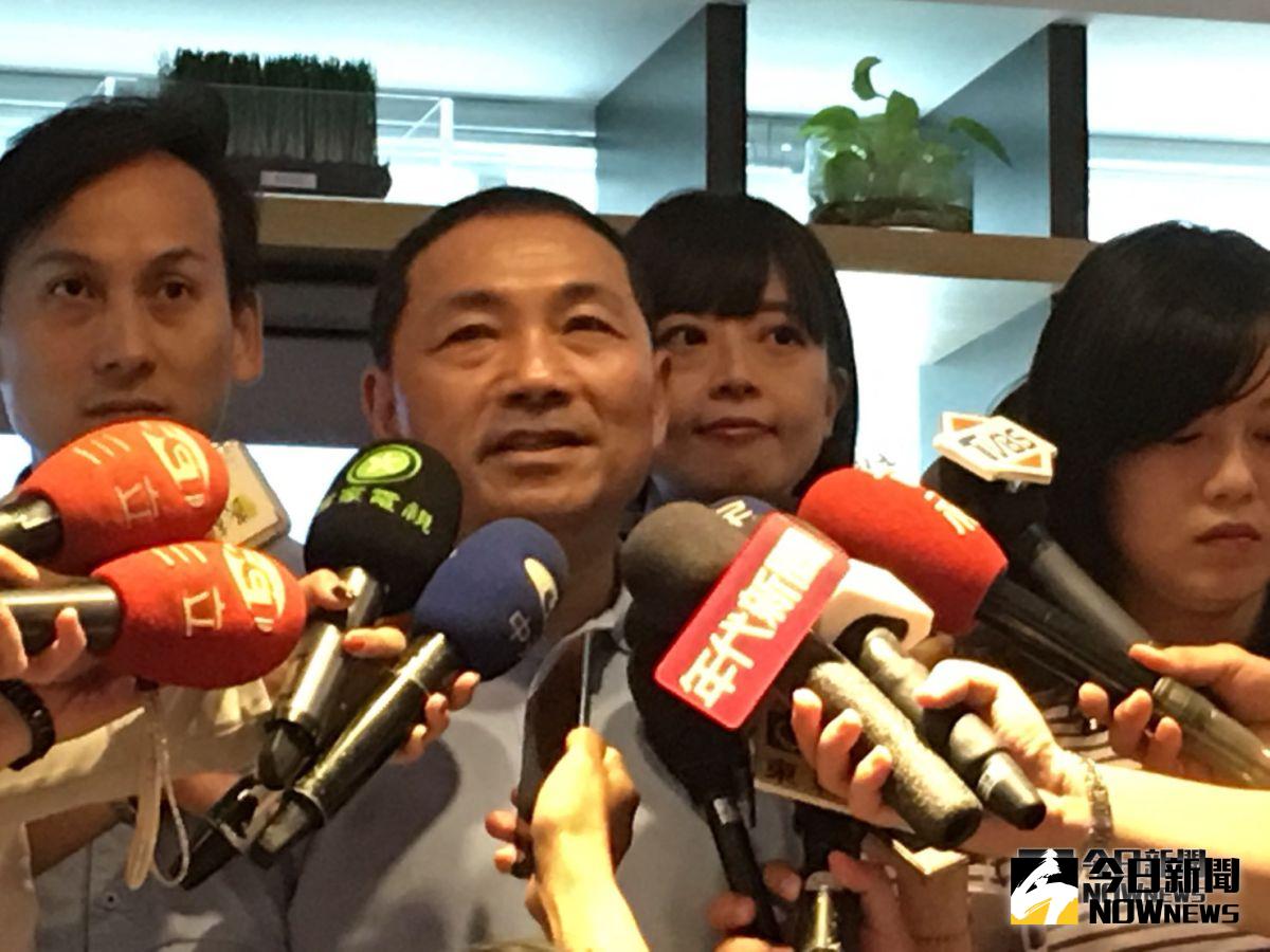 ▲侯友宜說，他用正向的力量選舉，走自己的路，別人怎麼做，他沒有意見。（圖／陳志仁攝影，2018.09.19）